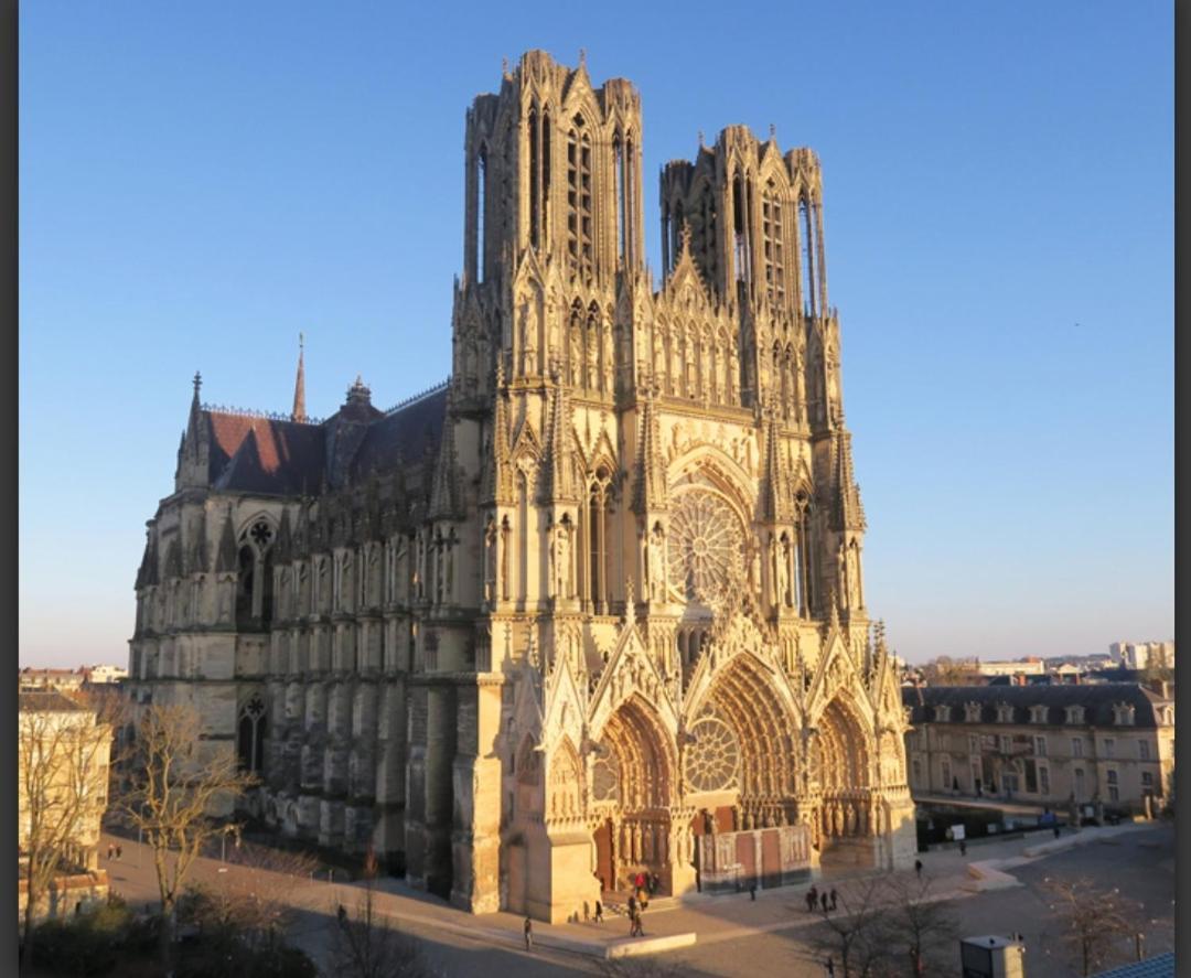 Gite En Champagne Le Sarment Cramant Luaran gambar